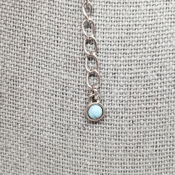 Lia Sophia Super Fan Necklace ❤ - Picture 6 of 7